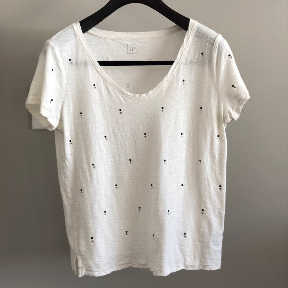 White embellished tee
